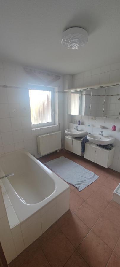 Ferienwohnung Zwischen Rhein Und Schwarzwald Bischweier Exterior photo